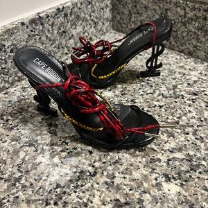 Cape Robbon Black Heels